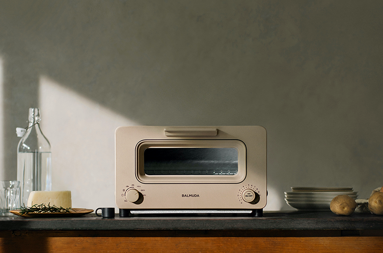 最高の香りと食感でパンを焼き上げる
感動のトースター