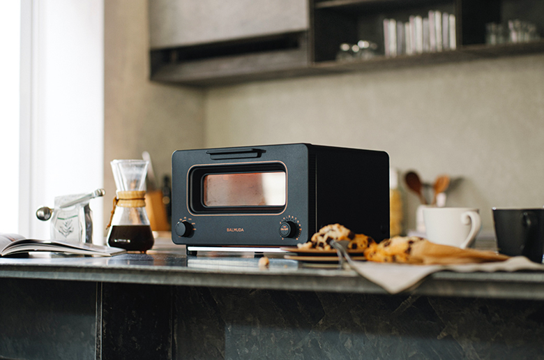 最高の香りと食感でパンを焼き上げる
感動のトースター