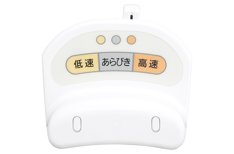 チタンに比べて硬度約1.2倍の
ブラックチタンを採用