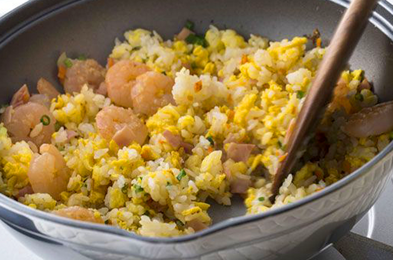 使いやすい
家庭調理の主役鍋