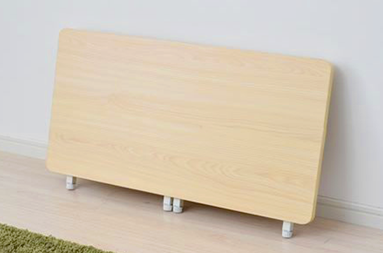 パソコンやミシンがけなど
ちょっとした作業に便利