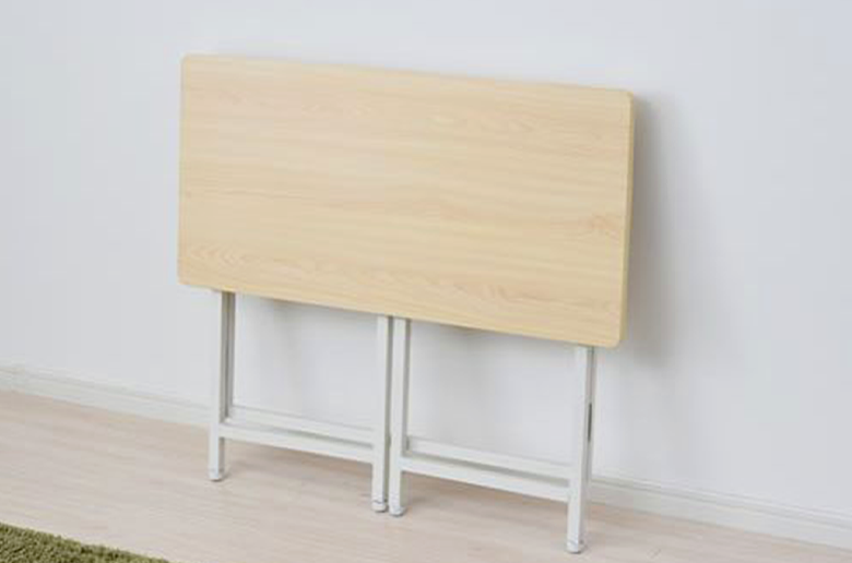 パソコンやミシンがけなど
ちょっとした作業に便利