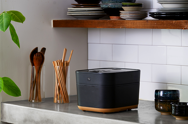 強火で炊き続け
うまみを引き出す「豪熱沸とうIH」