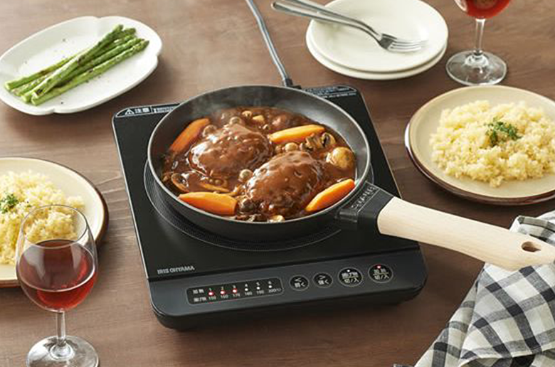 加熱料理から揚げ物まで
多用途に使える簡単・便利なIHコンロ