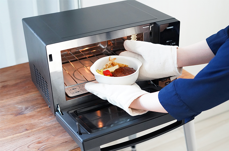 ミラーガラス×マットブラックの
スマートデザイン