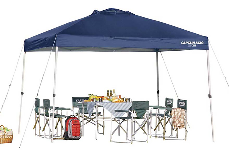 組立簡単なワンタッチタープ
約5.5畳のスペースで5~6人に最適