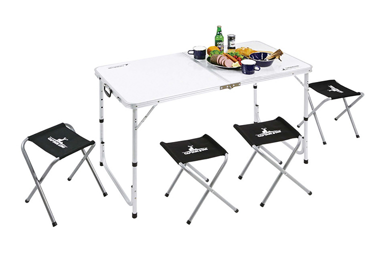 4人家族にピッタリ!
テーブルの高さも調整可能