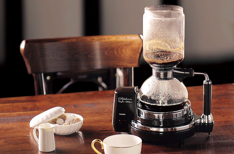 忙しいあなたにこそ
本格的なサイフォンコーヒーを