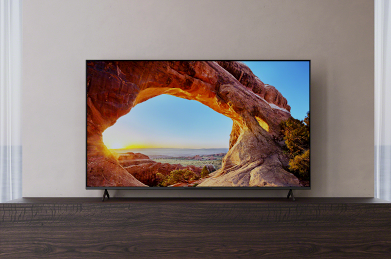 倍速駆動パネル搭載で
動きの速い映像もなめらかに