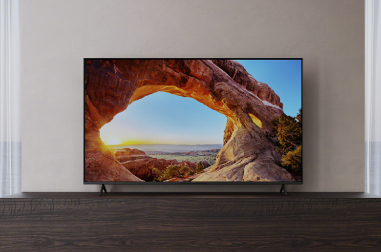 倍速駆動パネル搭載で
動きの速い映像もなめらかに