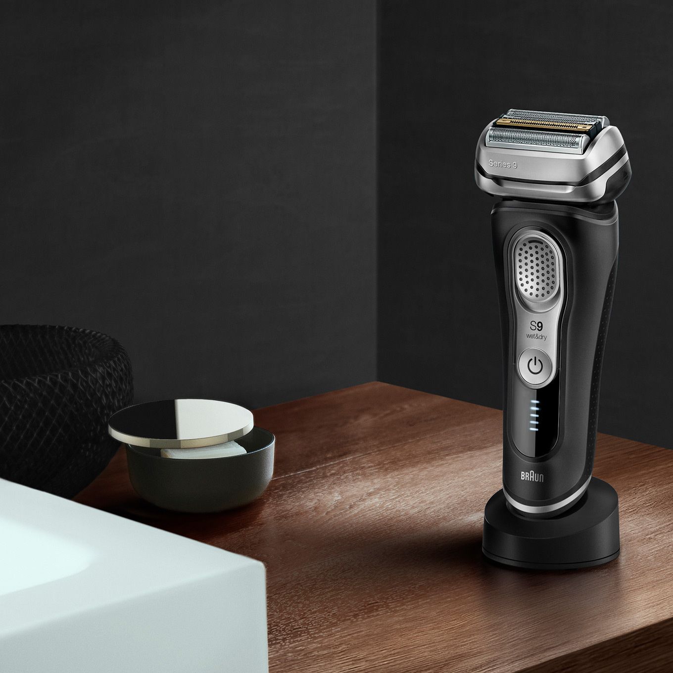 グリーン住宅ポイントメンズシェーバー シリーズ9 9340s-v(4枚刃/国内・海外対応)イメージ