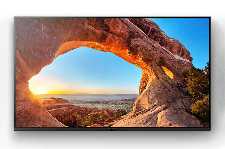 倍速駆動パネル搭載で
動きの速い映像もなめらかに