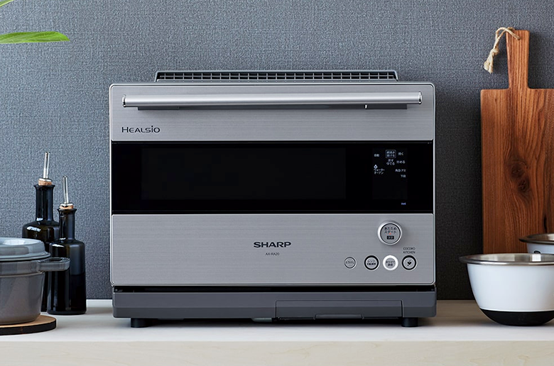 こだわりのキッチンに映えるメタルカラー
シンプル操作でお料理が楽しめるヘルシオ