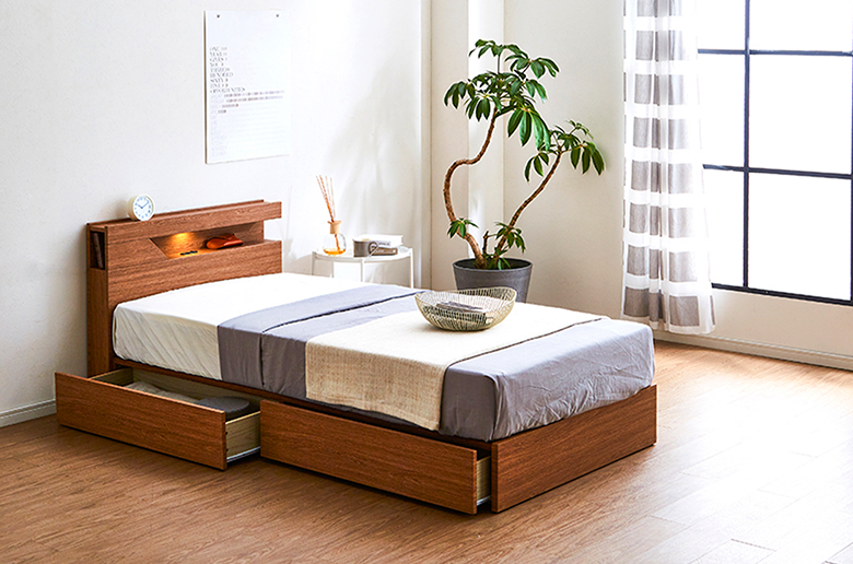 洗練されたデザインと機能性
2杯の引き出しでスペースを有効活用