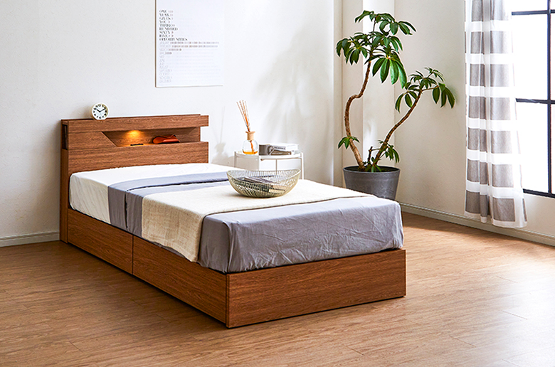 洗練されたデザインと機能性
2杯の引き出しでスペースを有効活用