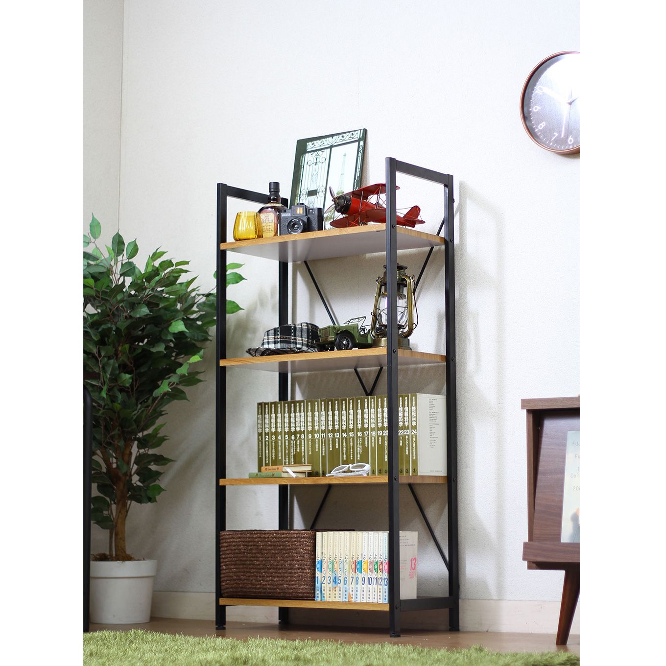 グリーン住宅ポイントチークウッド風 ブックシェルフイメージ