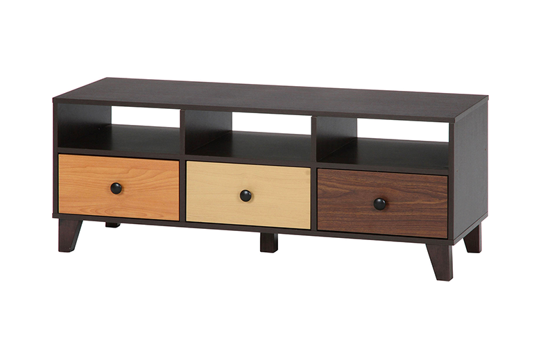 カラーバリエーションが特徴的な
リビング収納ローボード