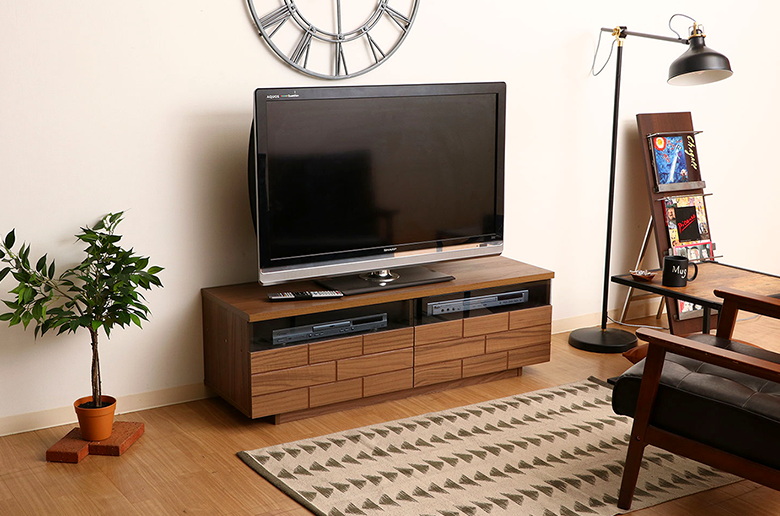 レンガ調に加工されたデザインがおしゃれ
スモークガラス採用で生活感を抑えられる