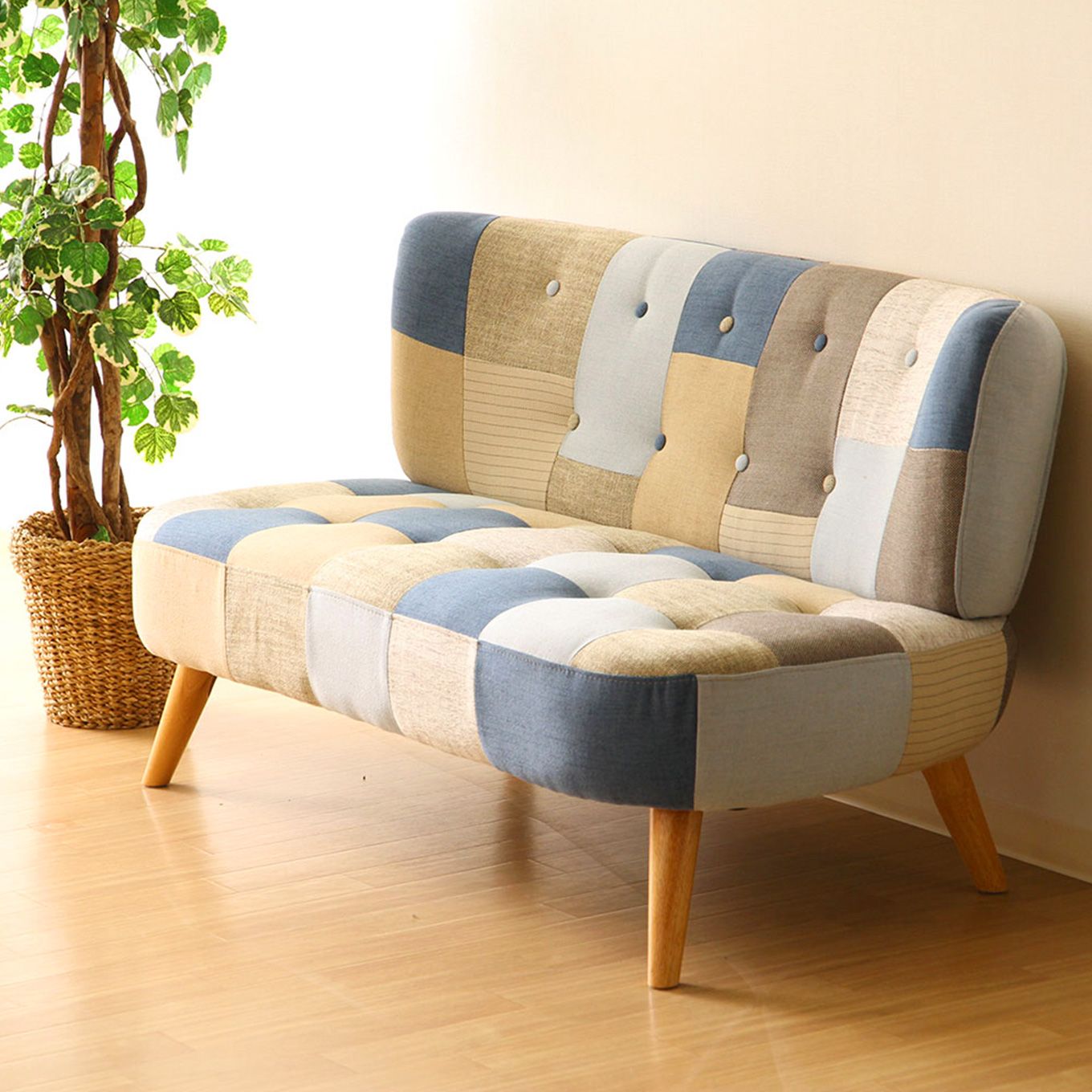 グリーン住宅ポイントパッチワークブルー ソファイメージ