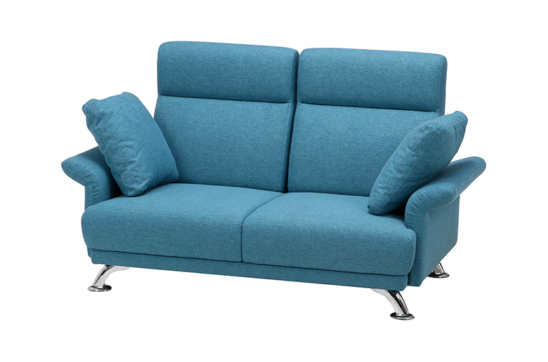 鮮やかなライトブルーが爽やかな印象
首までゆったり支えてくれるハイバック仕様