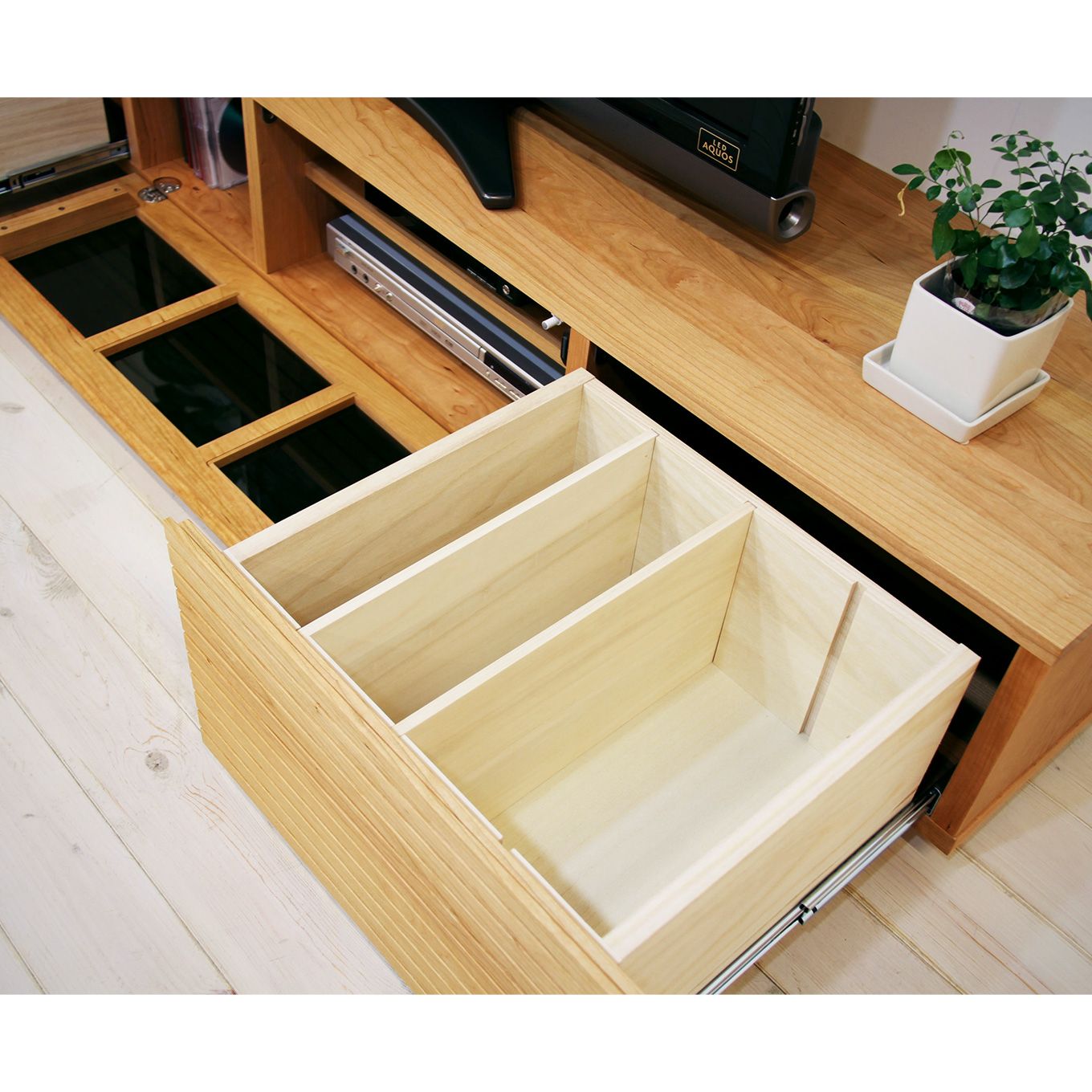 グリーン住宅ポイント無垢材 テレビボード 風雅 ローボード 幅1800(設置付き)イメージ