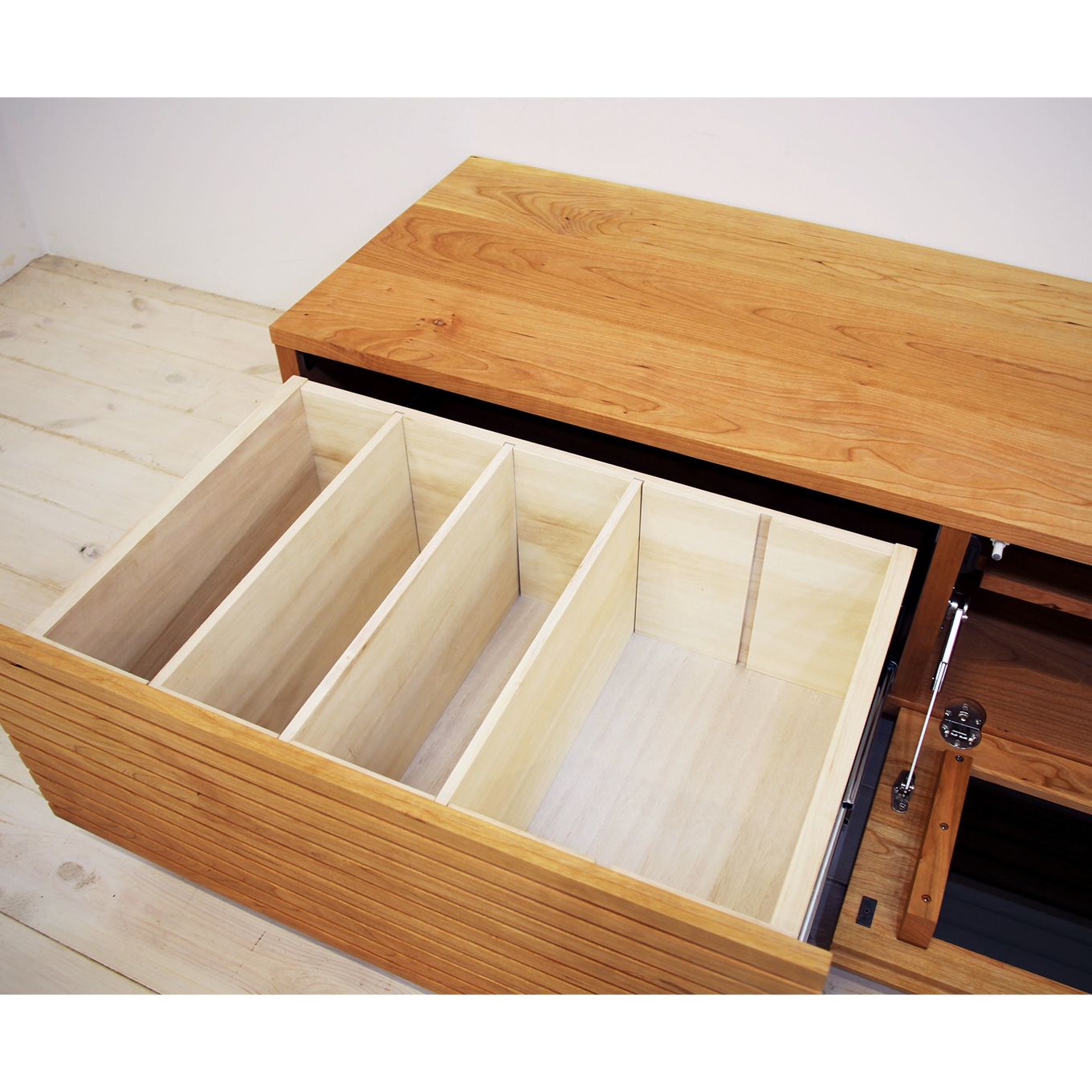 グリーン住宅ポイント無垢材 テレビボード 風雅 ローボード 幅2200(設置付き)イメージ