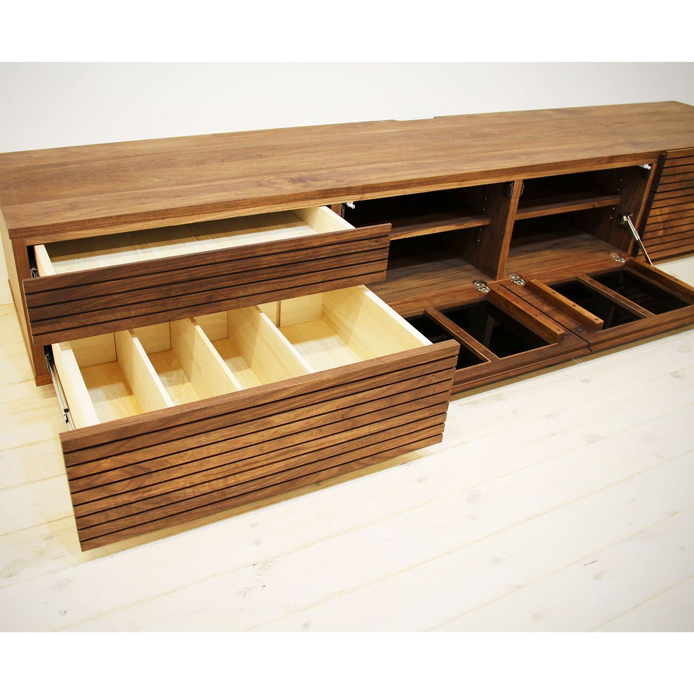 グリーン住宅ポイント無垢材 テレビボード ハイタイプ 風雅 type2 ローボード 幅2200(設置付き)イメージ