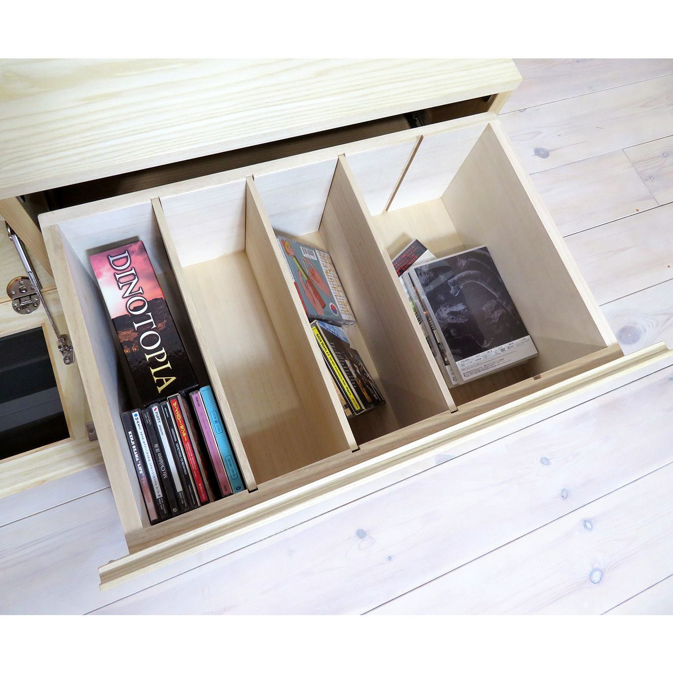 グリーン住宅ポイント無垢材 テレビボード 凛 ローボード 幅1800(設置付き)イメージ