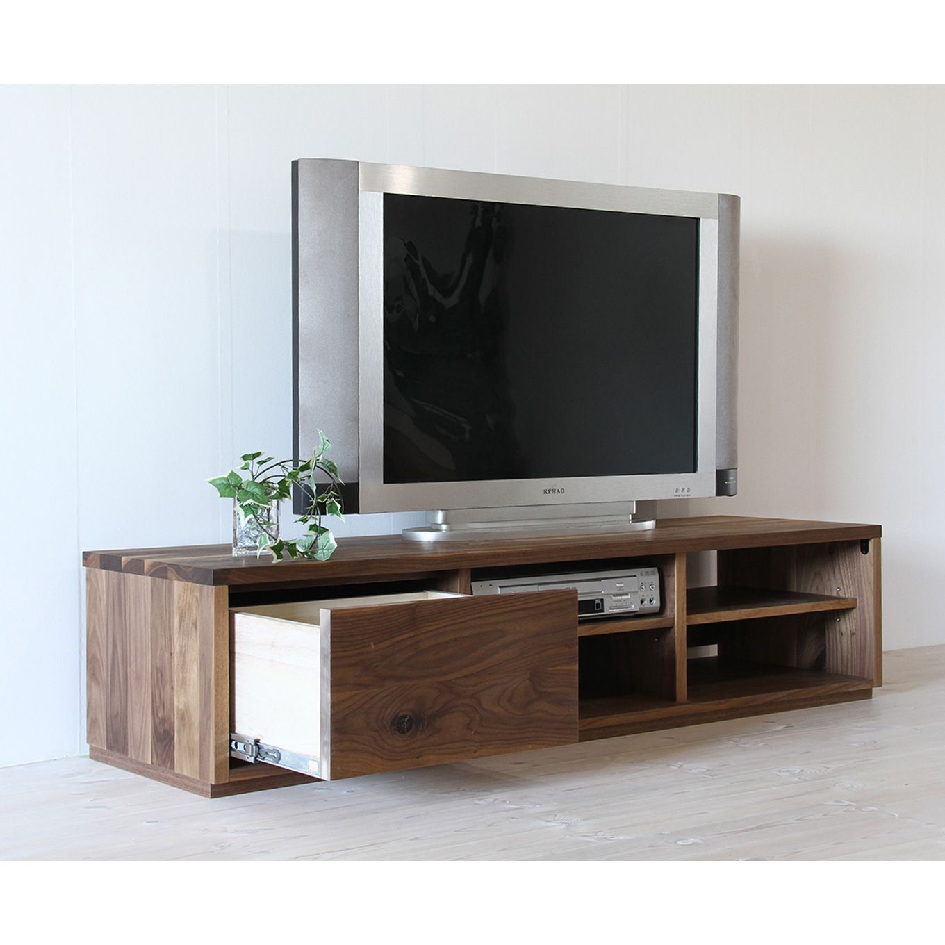 グリーン住宅ポイント無垢材 テレビボード 彩美 ローボード 幅1500(設置付き)イメージ