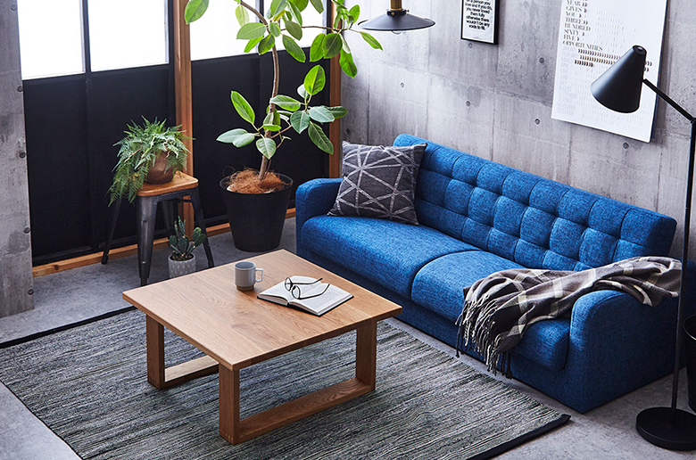 節を活かした"世界にひとつだけ"
木の存在感をそのまま活かした
シンプルなスタイル