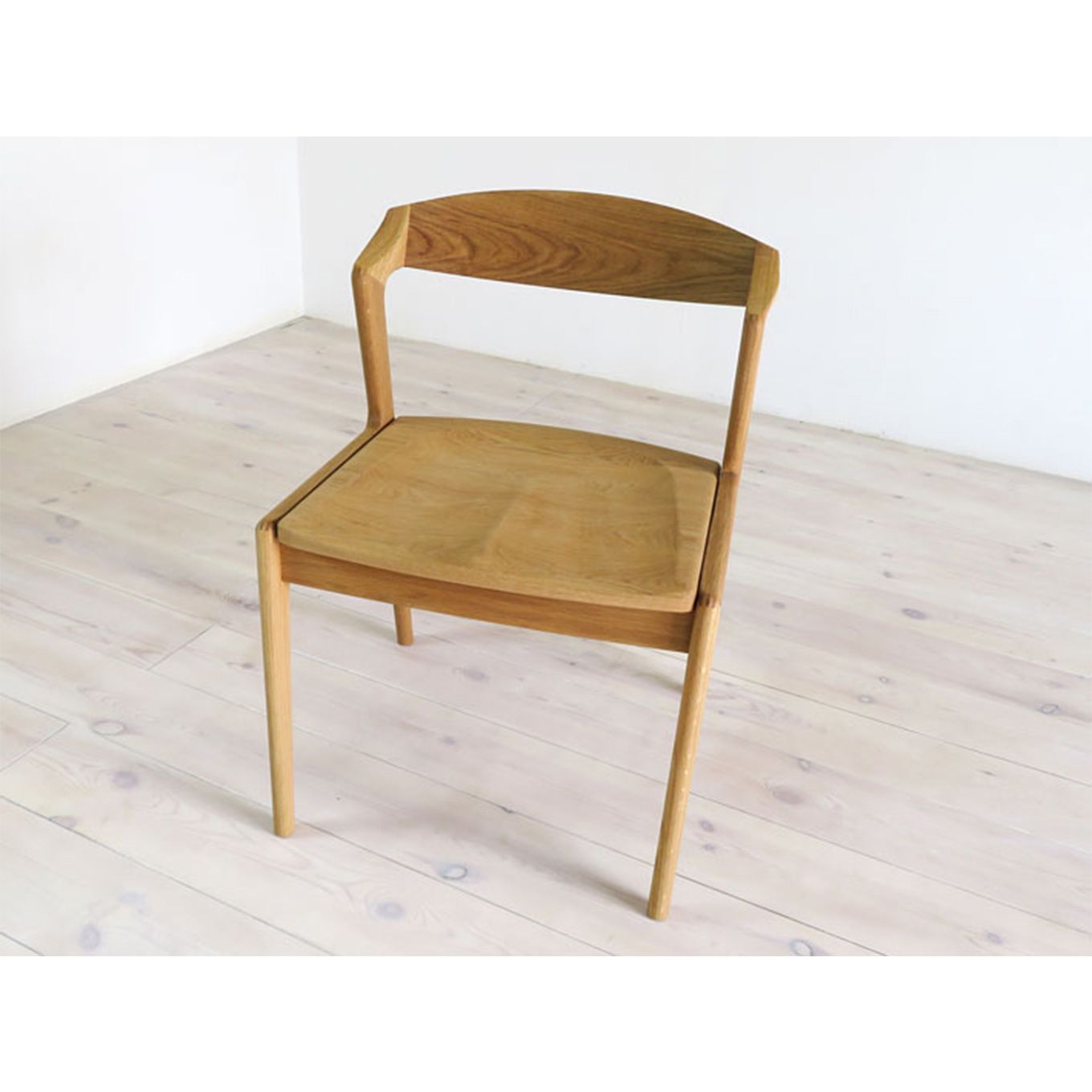 グリーン住宅ポイント無垢材 チェア ダイニングチェア 肘置き無(設置付き)イメージ