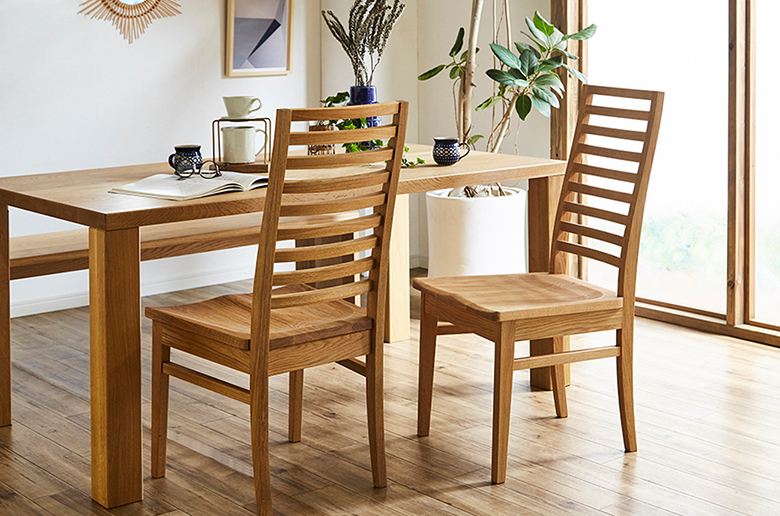 天然木・無垢材を活かした
オーソドックスで使いやすいチェア