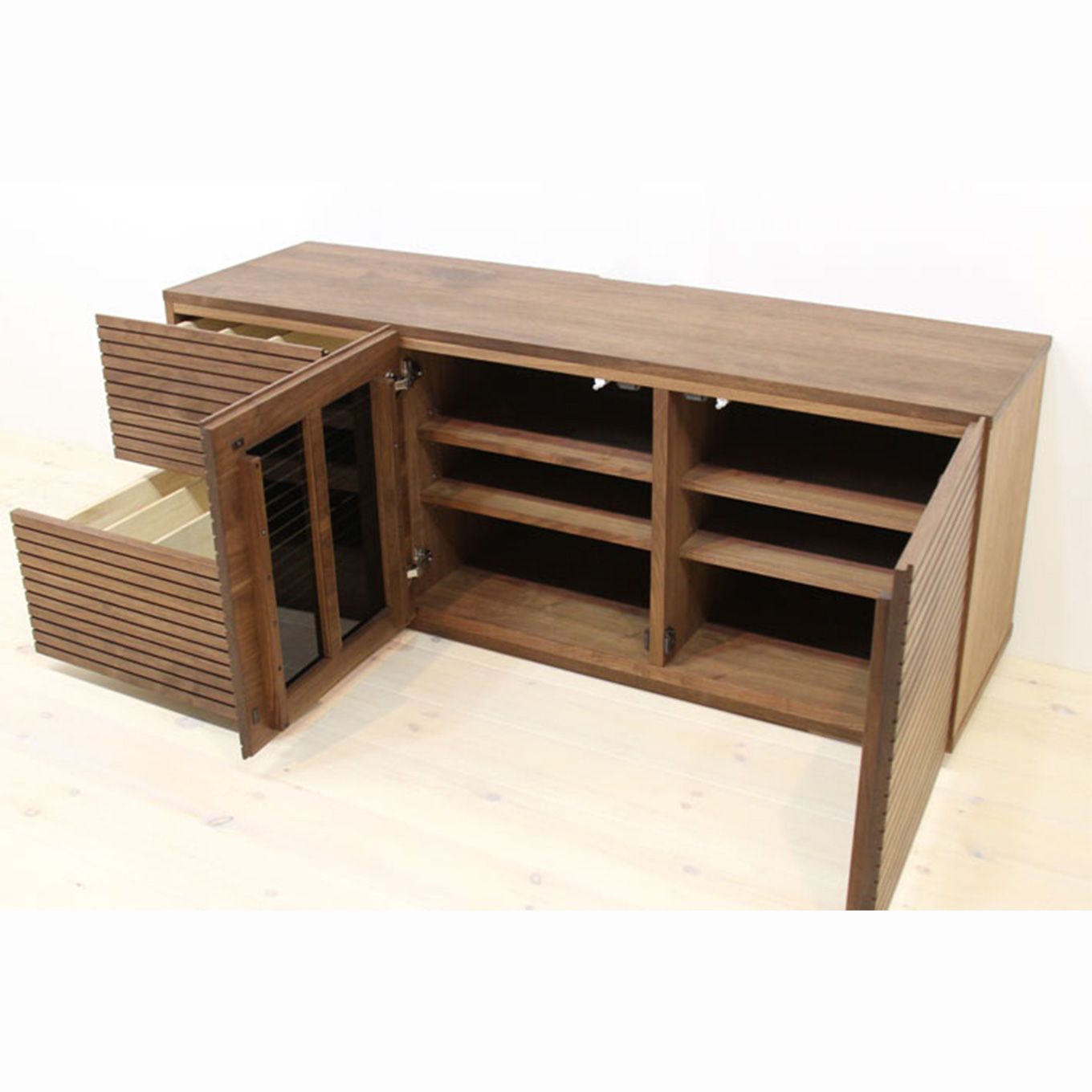 グリーン住宅ポイント無垢材 ローチェスト 風雅 チェスト 幅1500(設置付き)イメージ