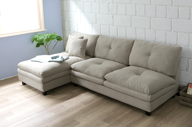 やわらかめのソファを好まれる方におススメ
クッションが厚めでふかふか