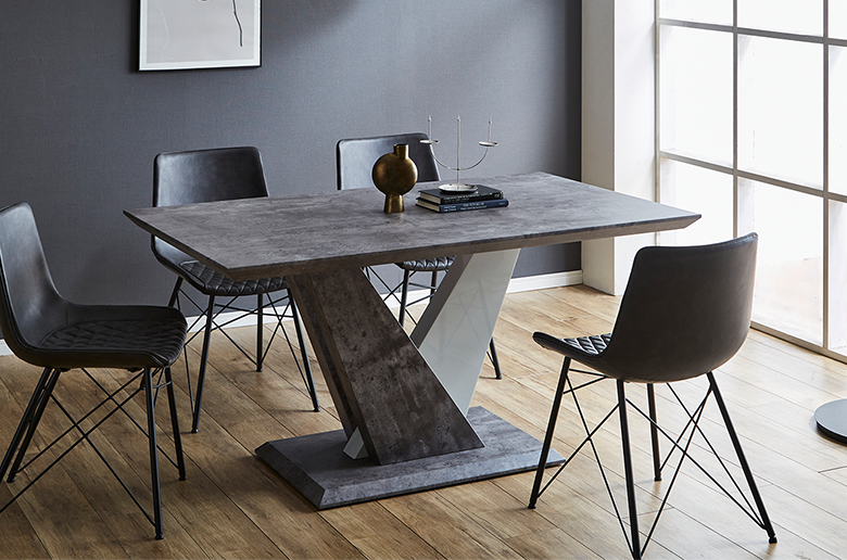 エレガントなデザイン
天板はマットな質感で高級感ある仕上がり