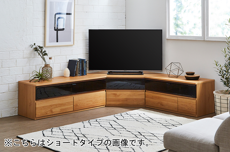 ナチュラルな質感に
ブラックガラスがアクセント