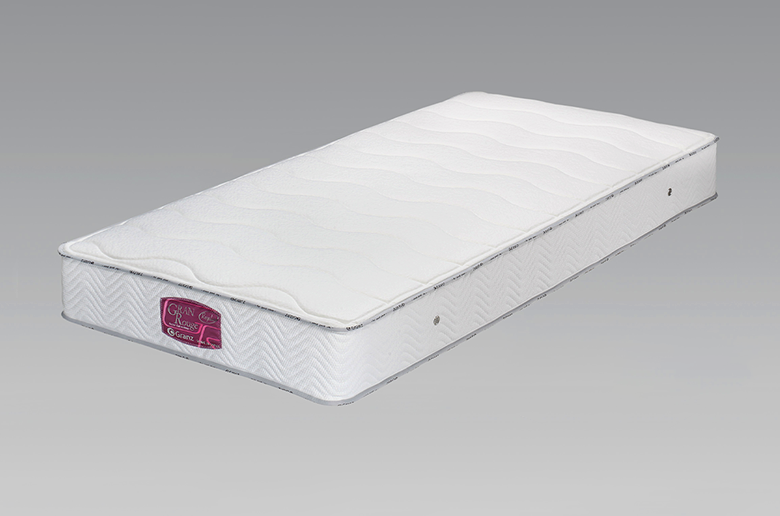 防ダニ抗菌防臭わたを使用
体重を分散し身体を自然に支える