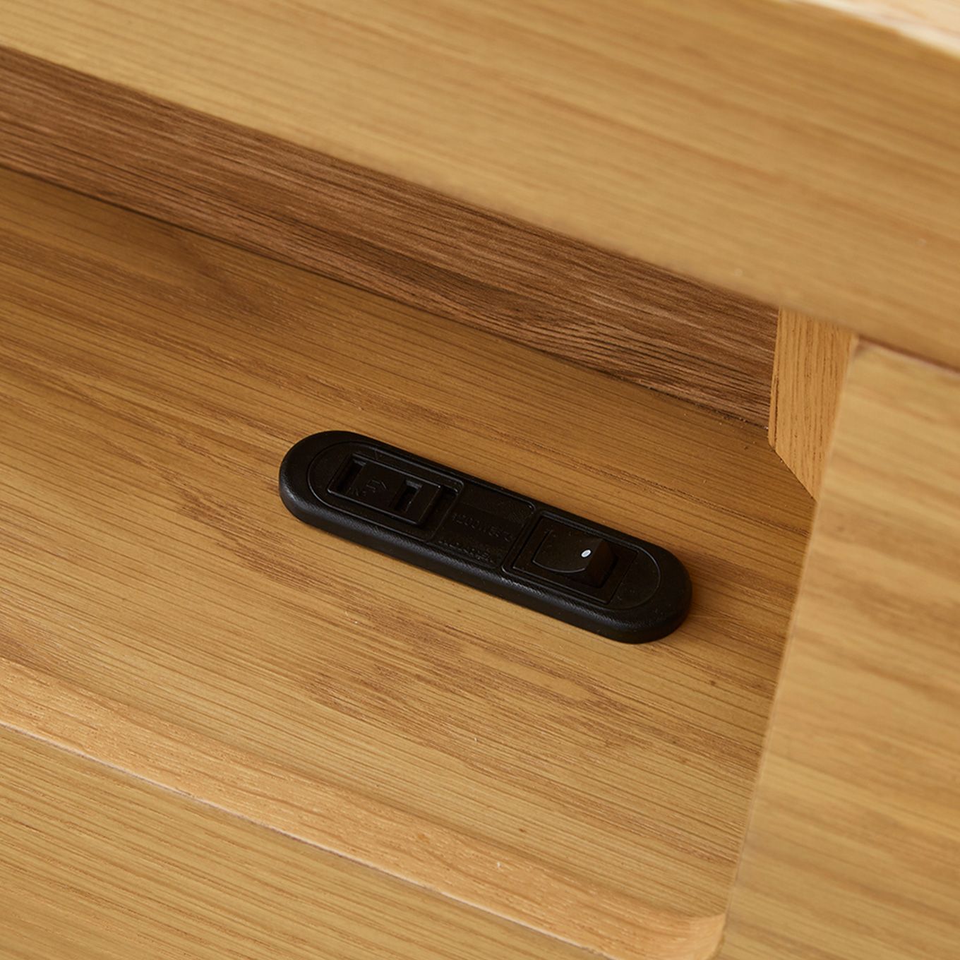 グリーン住宅ポイントセミダブル 引出し付き ベッドフレーム(設置・組立て付き)イメージ