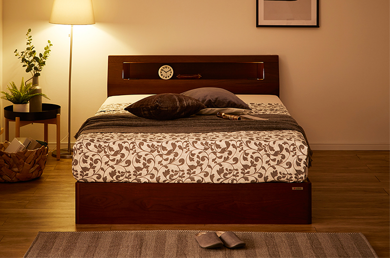 国産ポケットコイルマットレス付
フルオープンの引出しや
コンセント付きで便利!