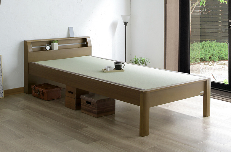 高温多湿の日本の気候にピッタリ!
空気浄化の効果がある い草を使用