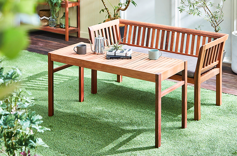 耐久性・耐水性に優れた
アピトン材を使用