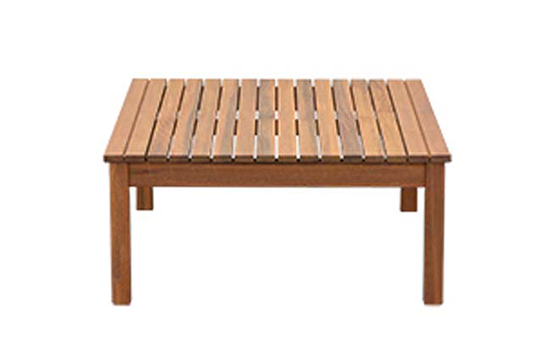 センターテーブルやサイドテーブルなど
多彩な活用で使いやすい