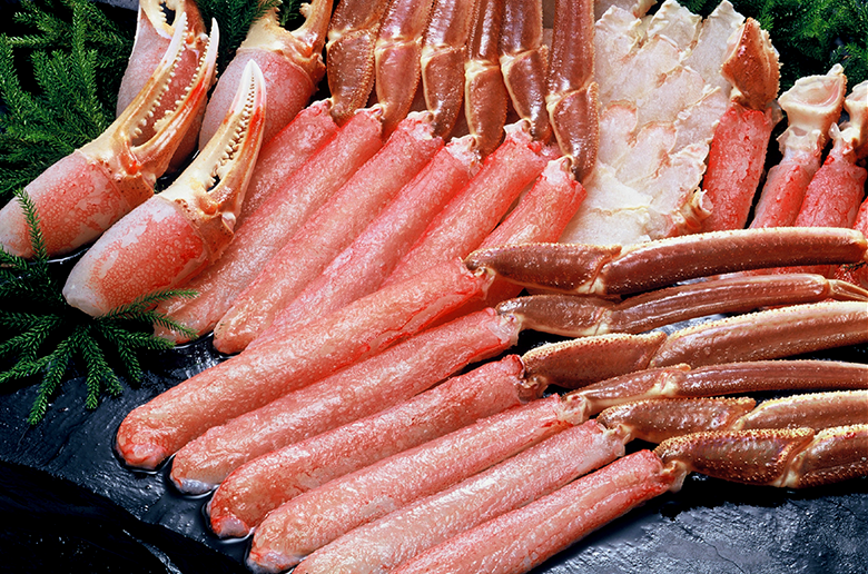 冷しゃぶ・天ぷら・焼きがになど
様々な料理で生ズワイガニを堪能できるセット