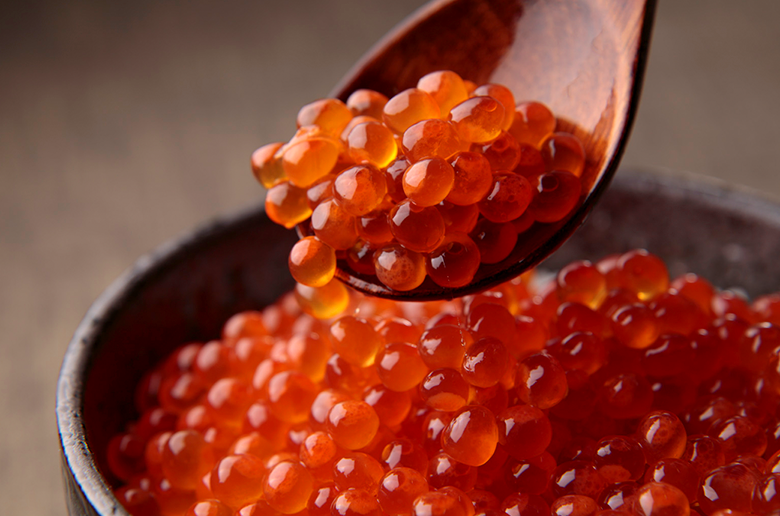 一粒一粒に張りがあり
噛むと中からとろりとした旨味と甘みが溢れ出る