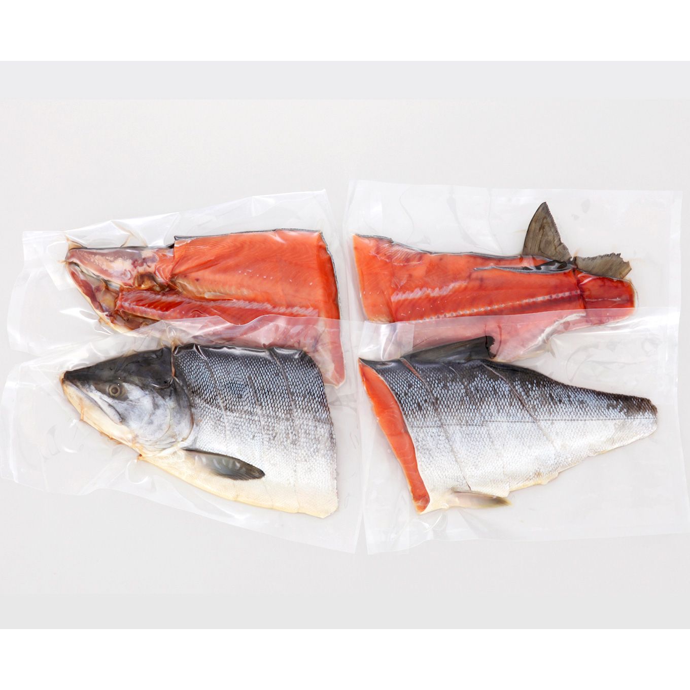 グリーン住宅ポイント北海道日高産 銀聖新巻鮭姿切身 1尾(2.6kg)イメージ