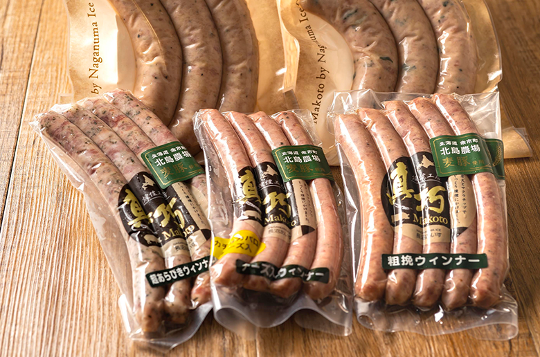 燻煙工房真巧で人気の5種類
ウィンナーやフランク詰め合わせセット
