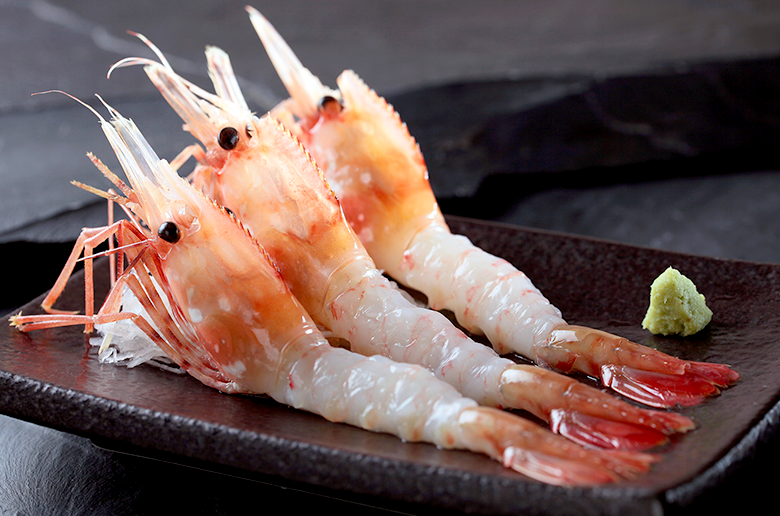 縁起の良い「ぼたんえび」と「ホタテ」の紅白セット
小分けで便利!お刺身にも